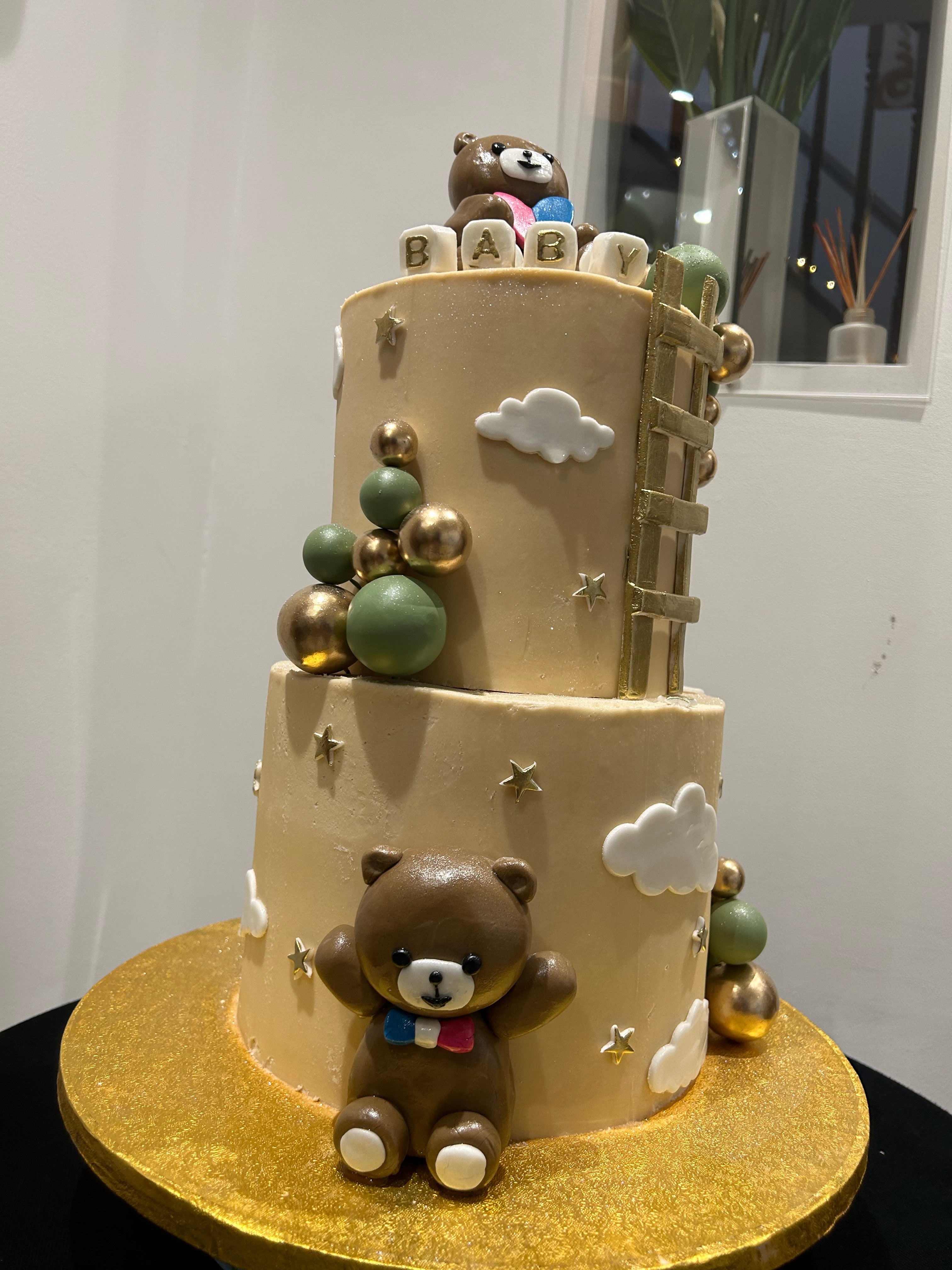 TEDDY AND CLOUDS BABY SHOWER CAKE