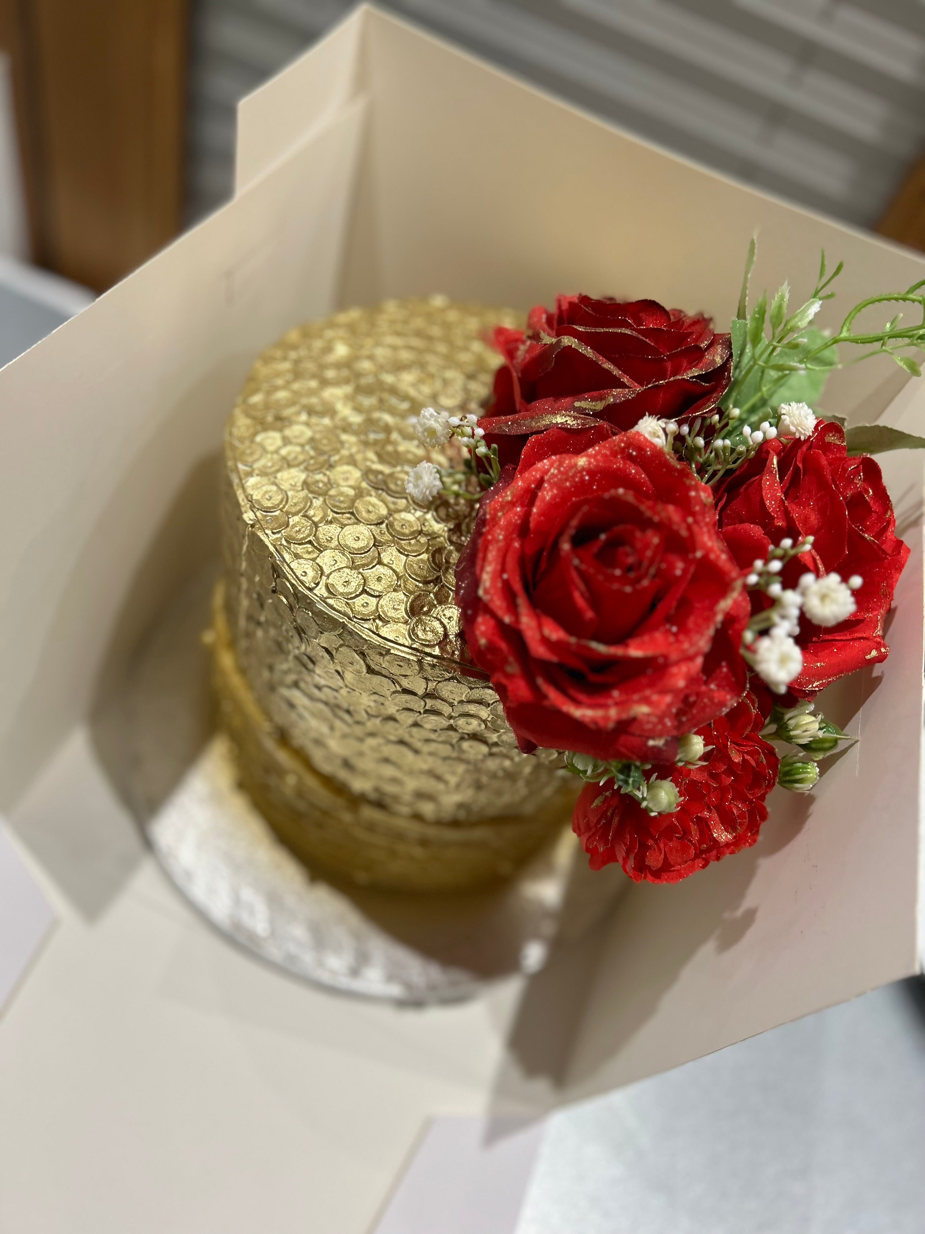PURE GOLD FLORAL CAKE