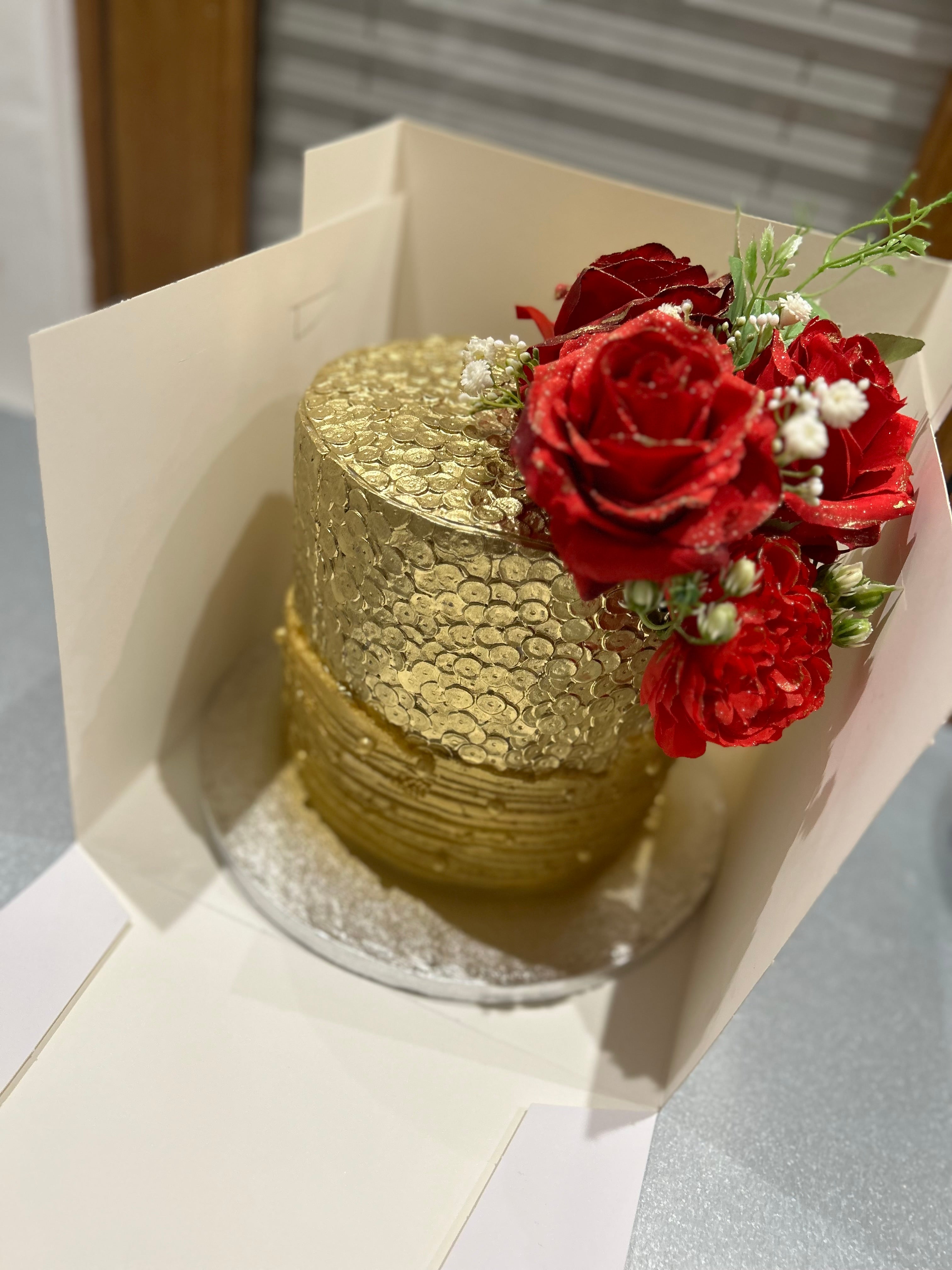 PURE GOLD FLORAL CAKE
