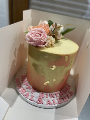 ARTI GOLD & PINK OCCASION CAKE