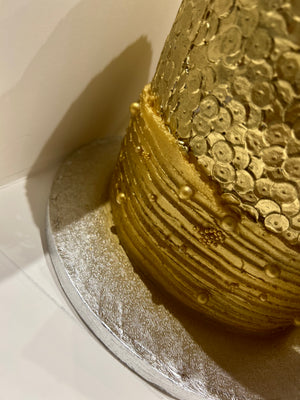 PURE GOLD FLORAL CAKE
