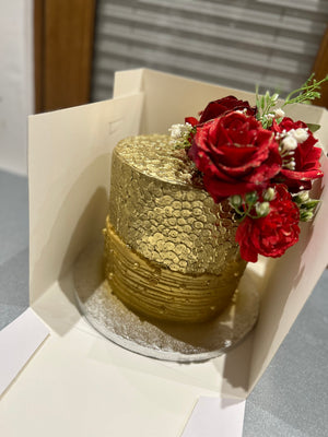 PURE GOLD FLORAL CAKE