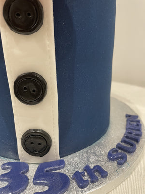 SHIRT WITH BOW OCCASION CAKE