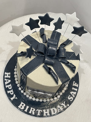 GIFT WRAP CAKE WITH SHOOTING STARS
