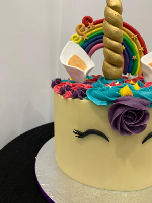 RAINBOW UNICORN CAKE