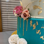 GOLD & PEARL - FLOWER DRIP CAKE