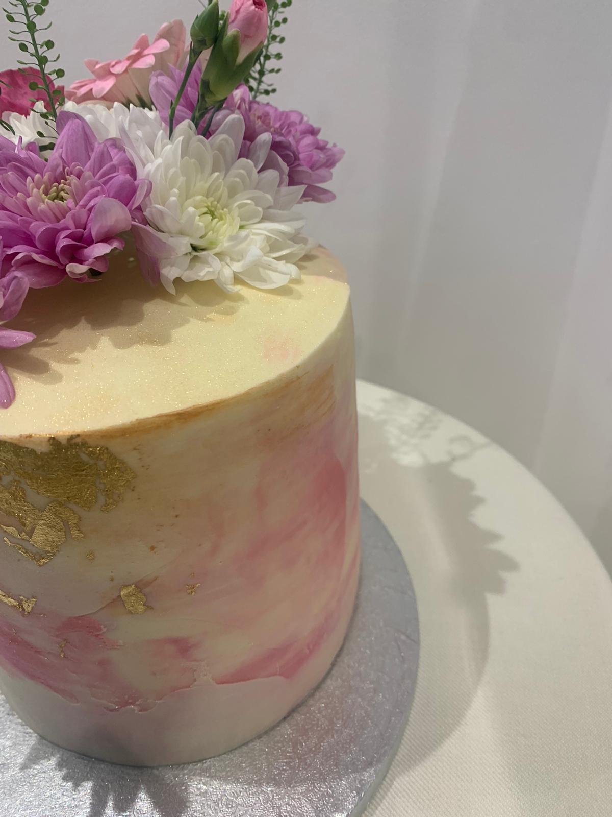 PINK & GOLD FLOWER CAKE