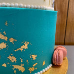 GOLD & PEARL - FLOWER DRIP CAKE