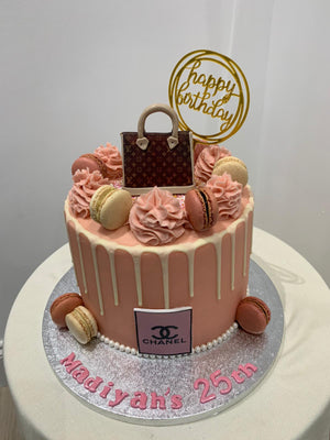 HANDBAG MACARON DRIP CAKE