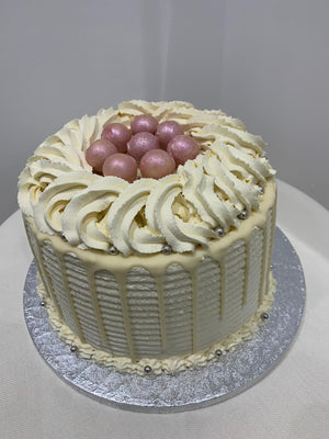 VANILLA SWIRL FRESH CREAM DRIP CAKE