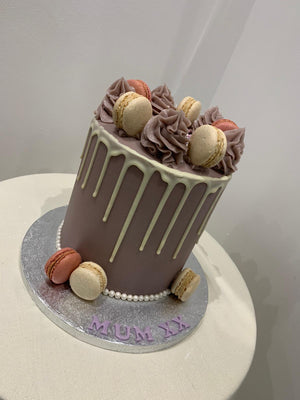 LILAC PEARL MACAROON DRIP CAKE