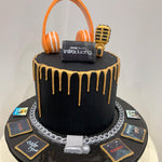 MIC STAR GOLD DRIP CAKE