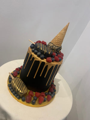CAKESICLES & CONE - GOLD DRIP CAKE WTH BERRIES