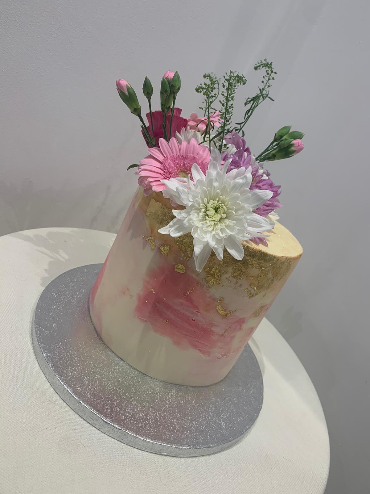PINK & GOLD FLOWER CAKE