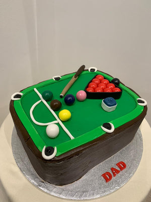 SNOOKER THEME CAKE