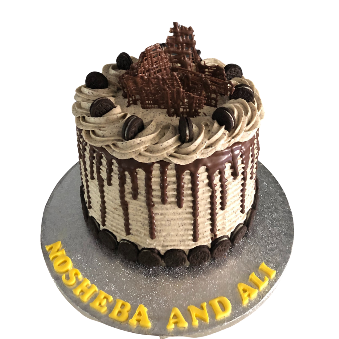 CHOCOLATE DRIP OREO CAKE