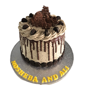CHOCOLATE DRIP OREO CAKE