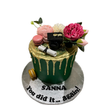 EMERALD GRAD GOLD DRIP CAKE