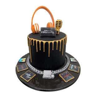 MIC STAR GOLD DRIP CAKE
