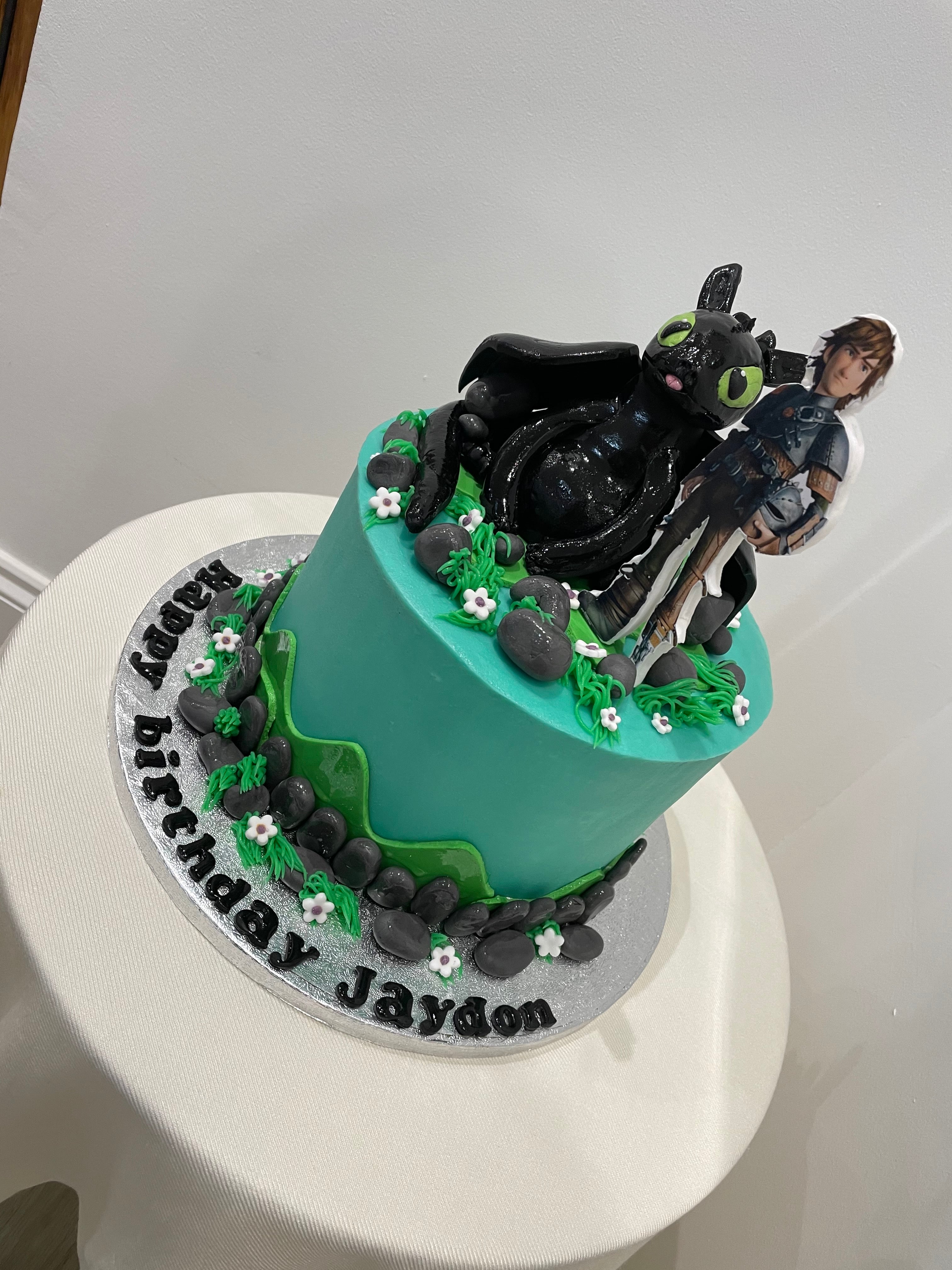 DRAGON CAKE
