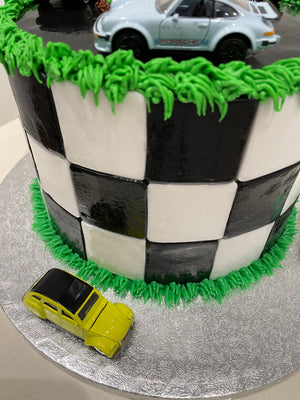 RACE TRACK THEME CAKE