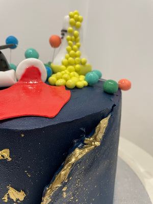 SCIENCE GRADUATION CAKE