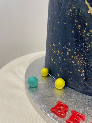 SCIENCE GRADUATION CAKE