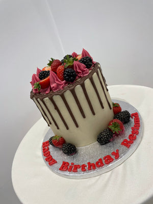 FRUITY CHOCOLATE DRIP CAKE
