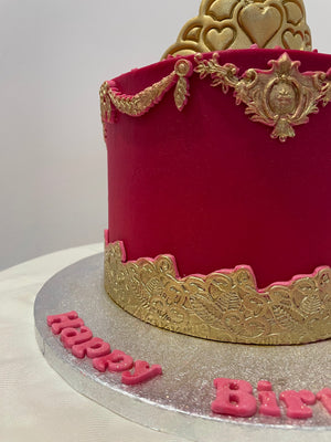 PINK QUEEN CELEBRATION CAKE