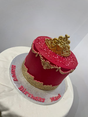 PINK QUEEN CELEBRATION CAKE