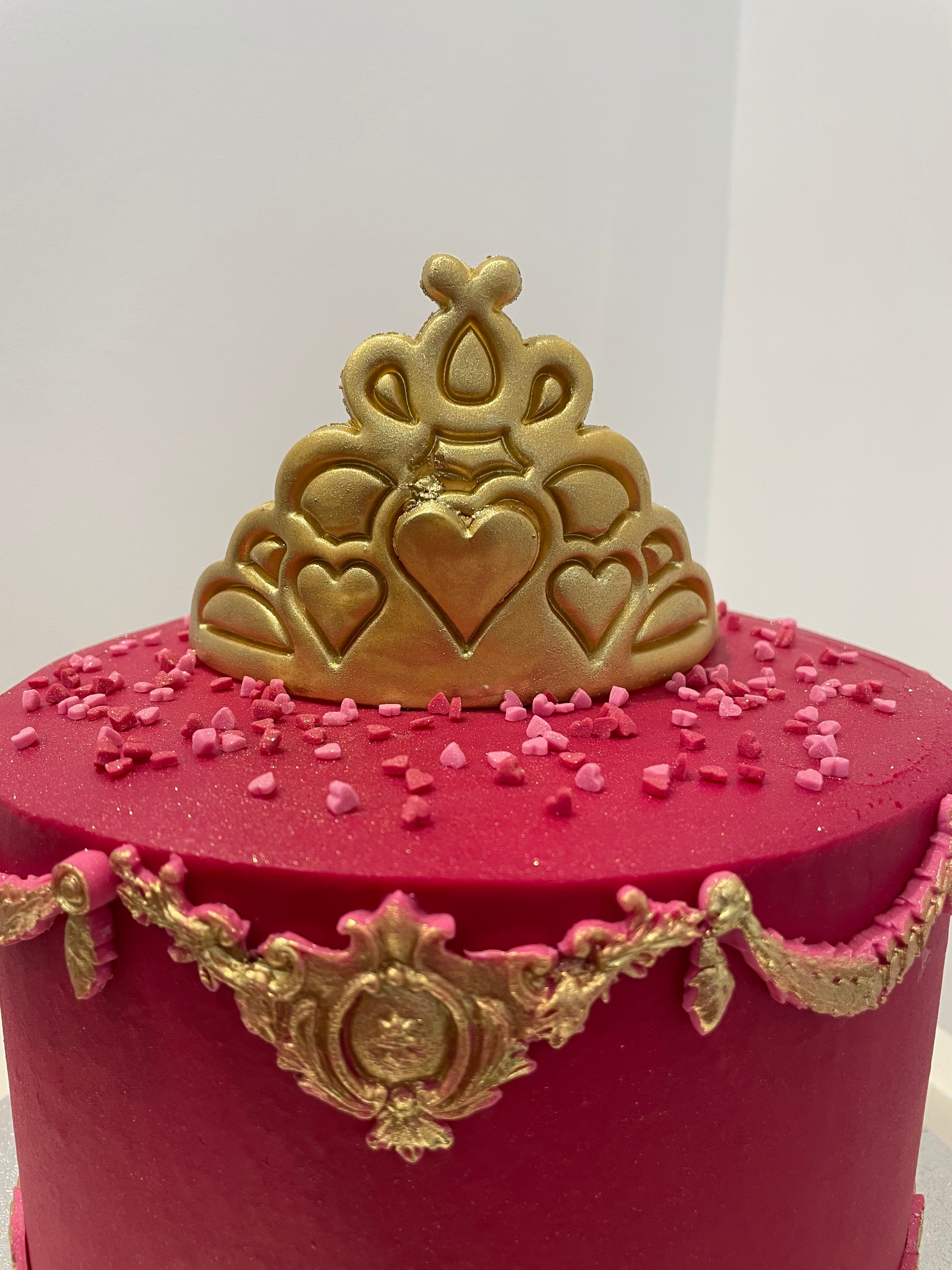 PINK QUEEN CELEBRATION CAKE