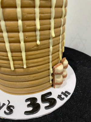 BUENO WHITE CHOC DRIP CAKE