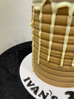BUENO WHITE CHOC DRIP CAKE