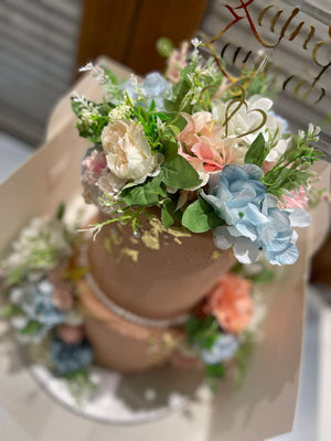 FLORAL EMBOSSED OCCASION CAKE