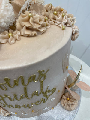 GOLD FLAMINGO CELEBERATION CAKE