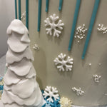 SNOWFLAKE ROSETTE DRIP CAKE
