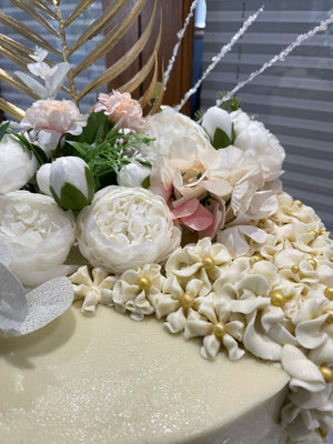 GOLD LEAF & FLOWER TOP CAKE