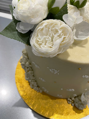 GOLD LEAF & FLOWER TOP CAKE
