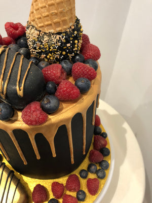 CAKESICLES & CONE - GOLD DRIP CAKE WTH BERRIES
