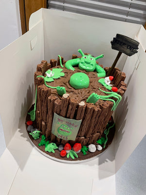 SWAMP MONSTER CAKE