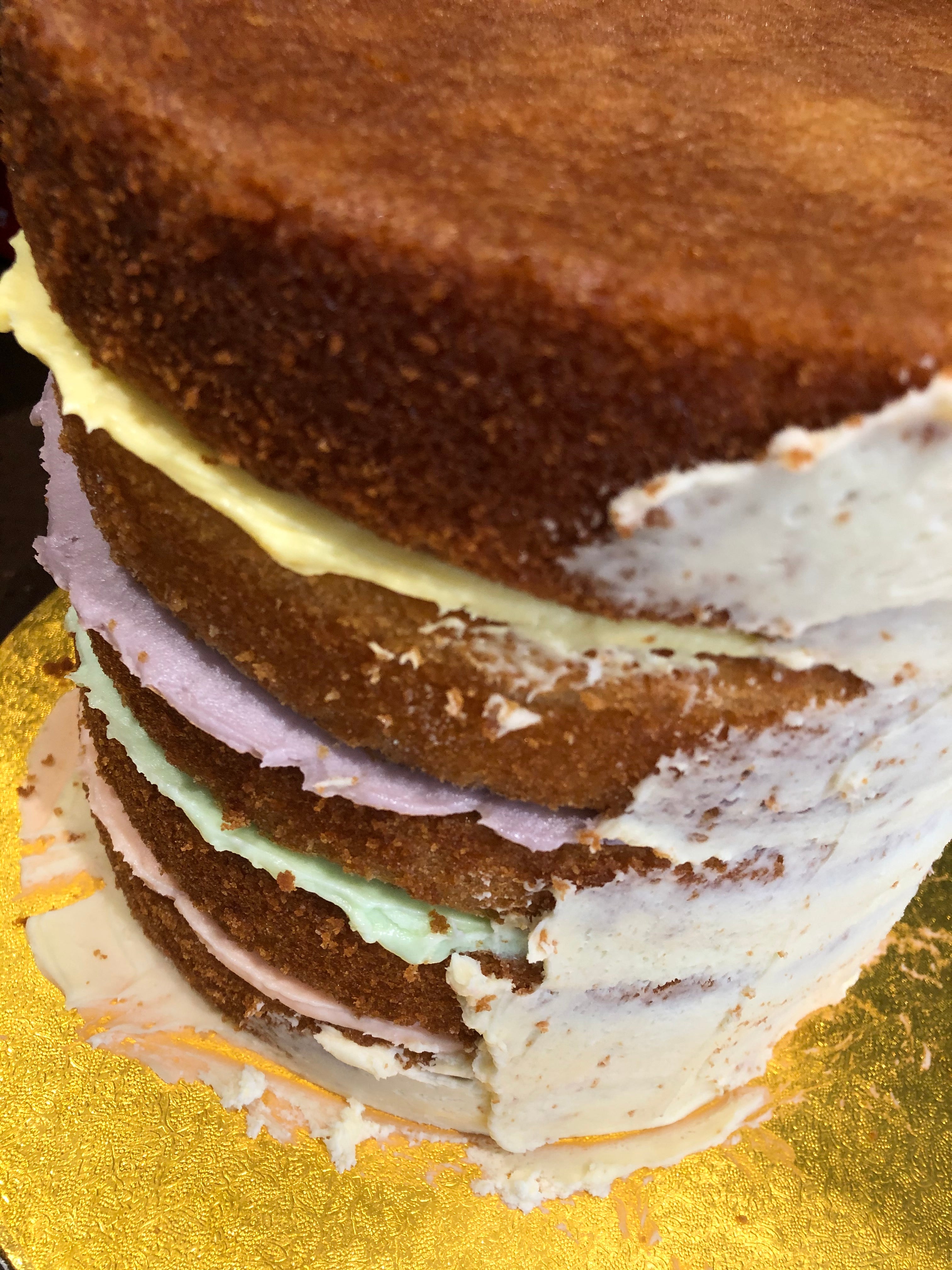 PASTEL GROOVE GOLD LEAF CAKE
