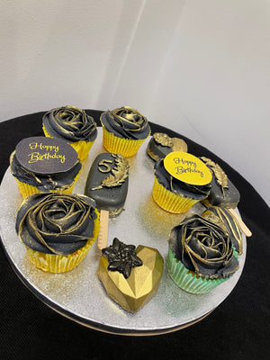 CUPCAKE AND CAKESICLE GIFT BOX