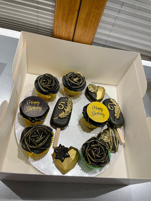 CUPCAKE AND CAKESICLE GIFT BOX