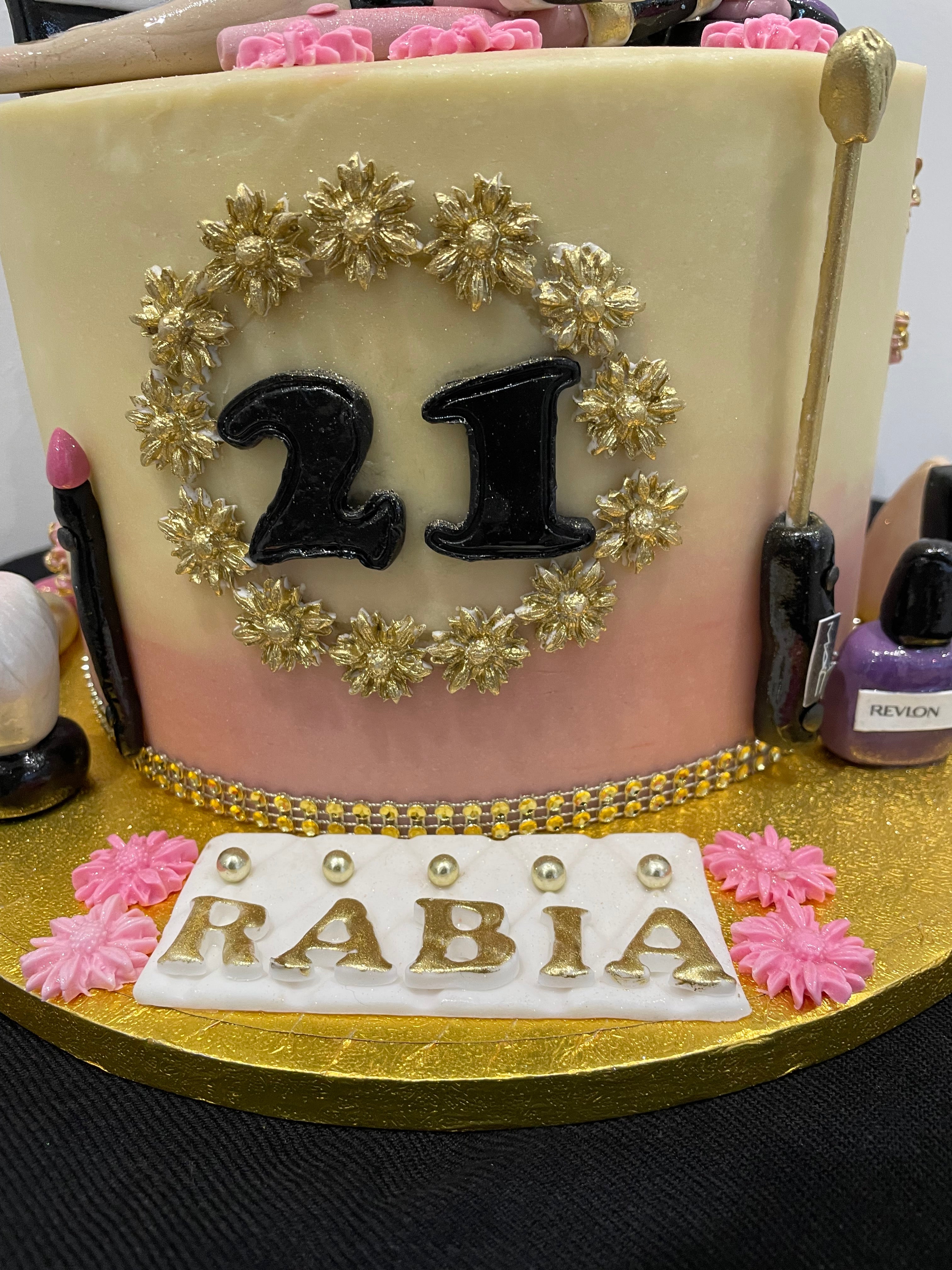 MAKEUP THEME BIRTHDAY CAKE
