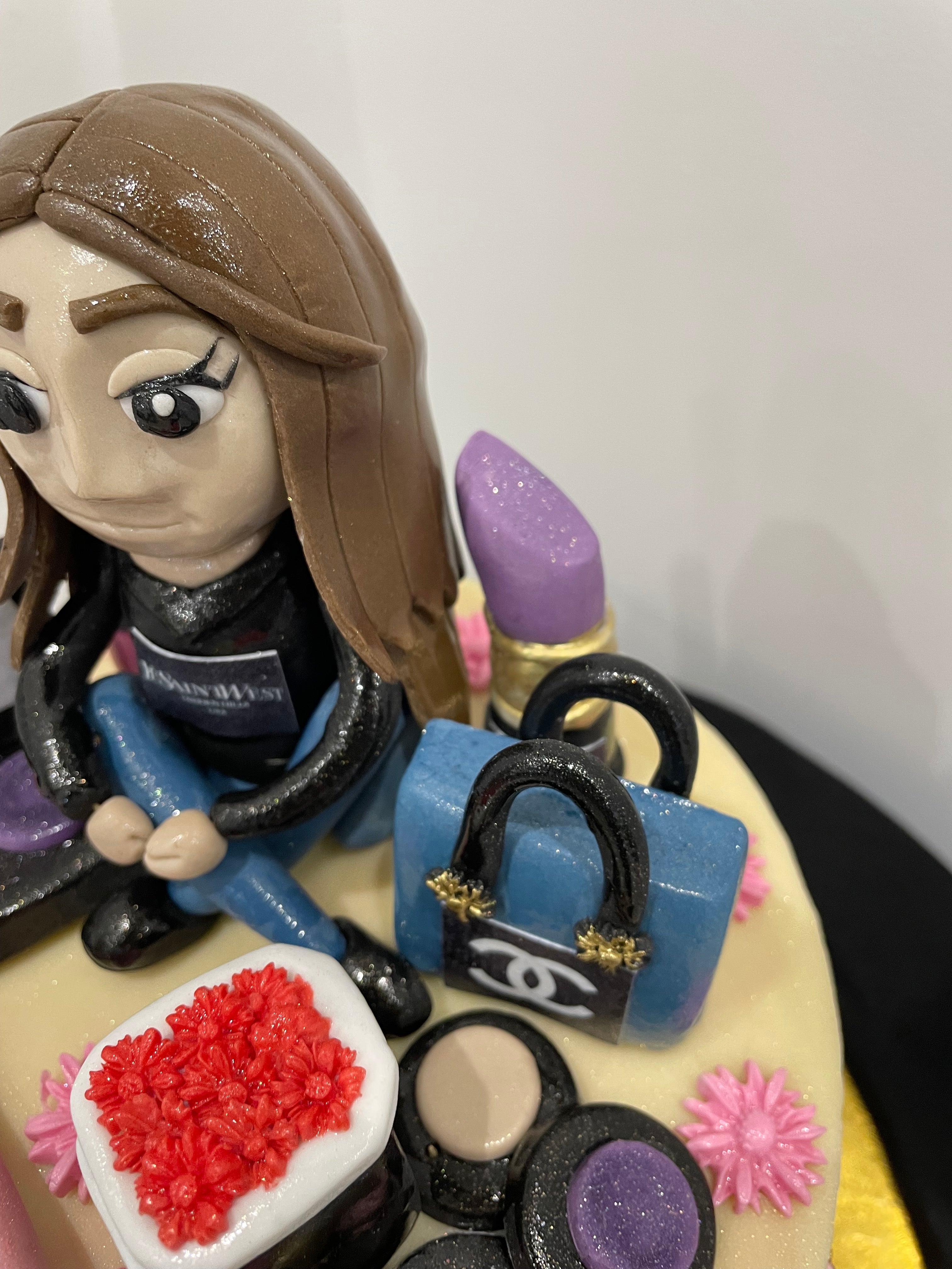 MAKEUP THEME BIRTHDAY CAKE