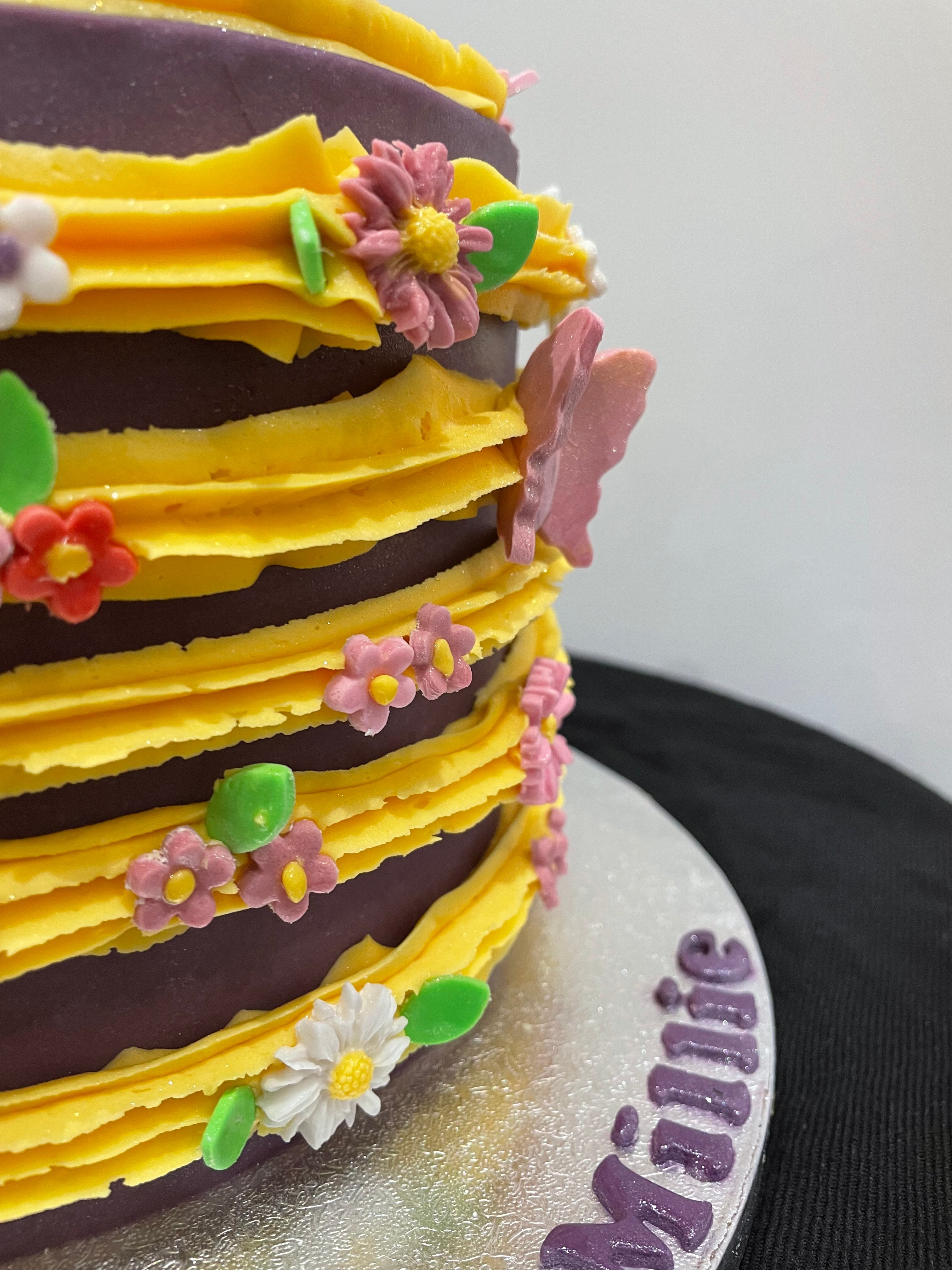 LONG HAIR PRINCESS THEME CAKE