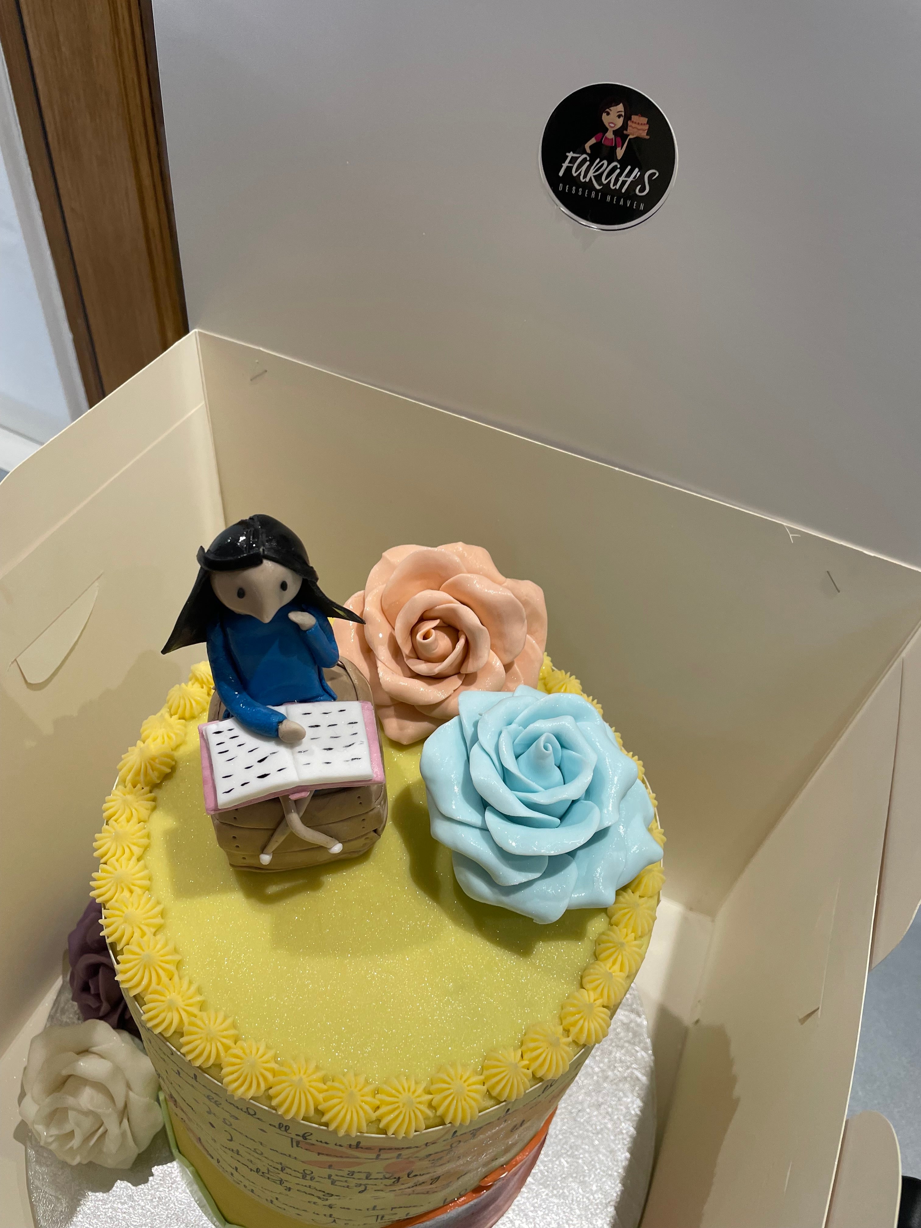 CHILDREN'S BOOK AUTHOR THEME CAKE
