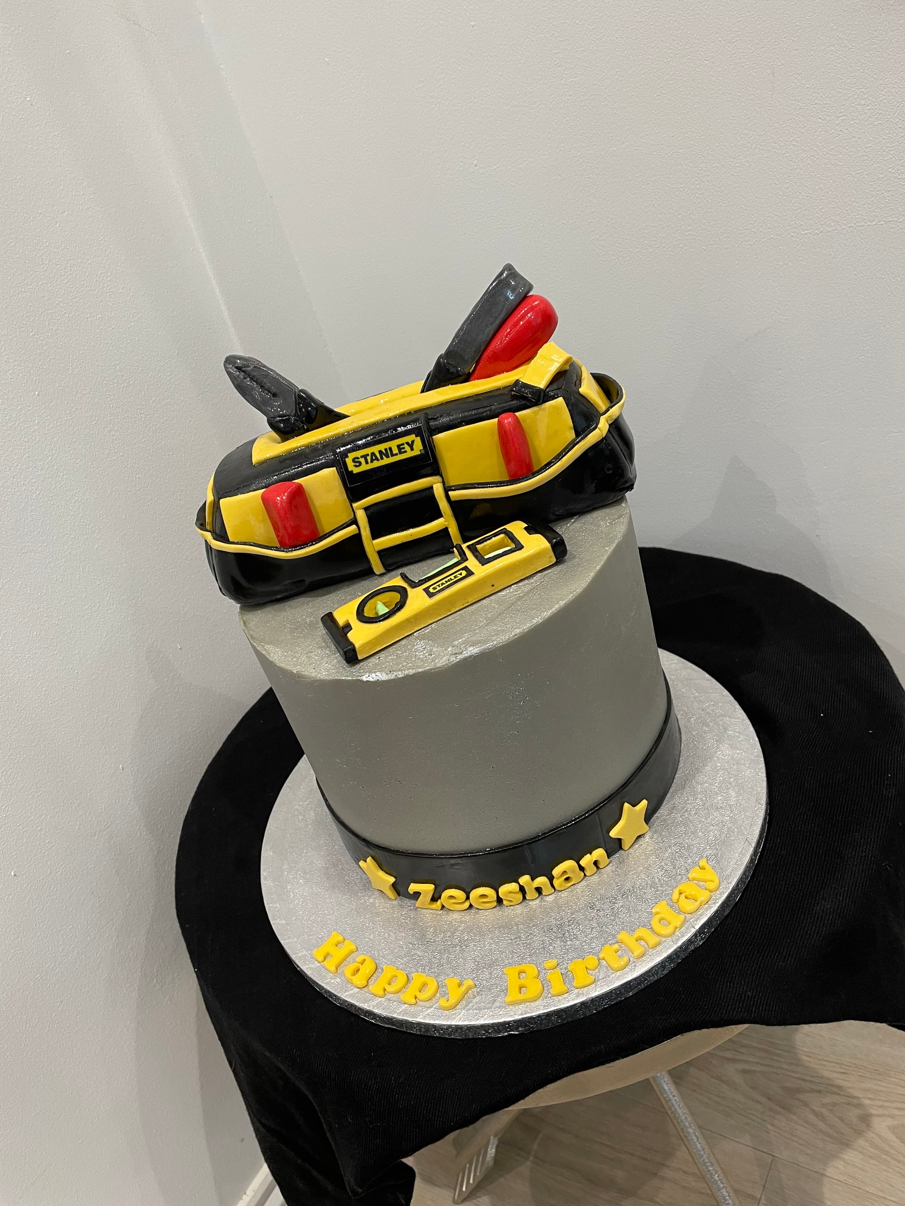 HANDYMAN TOOL BAG THEME CAKE