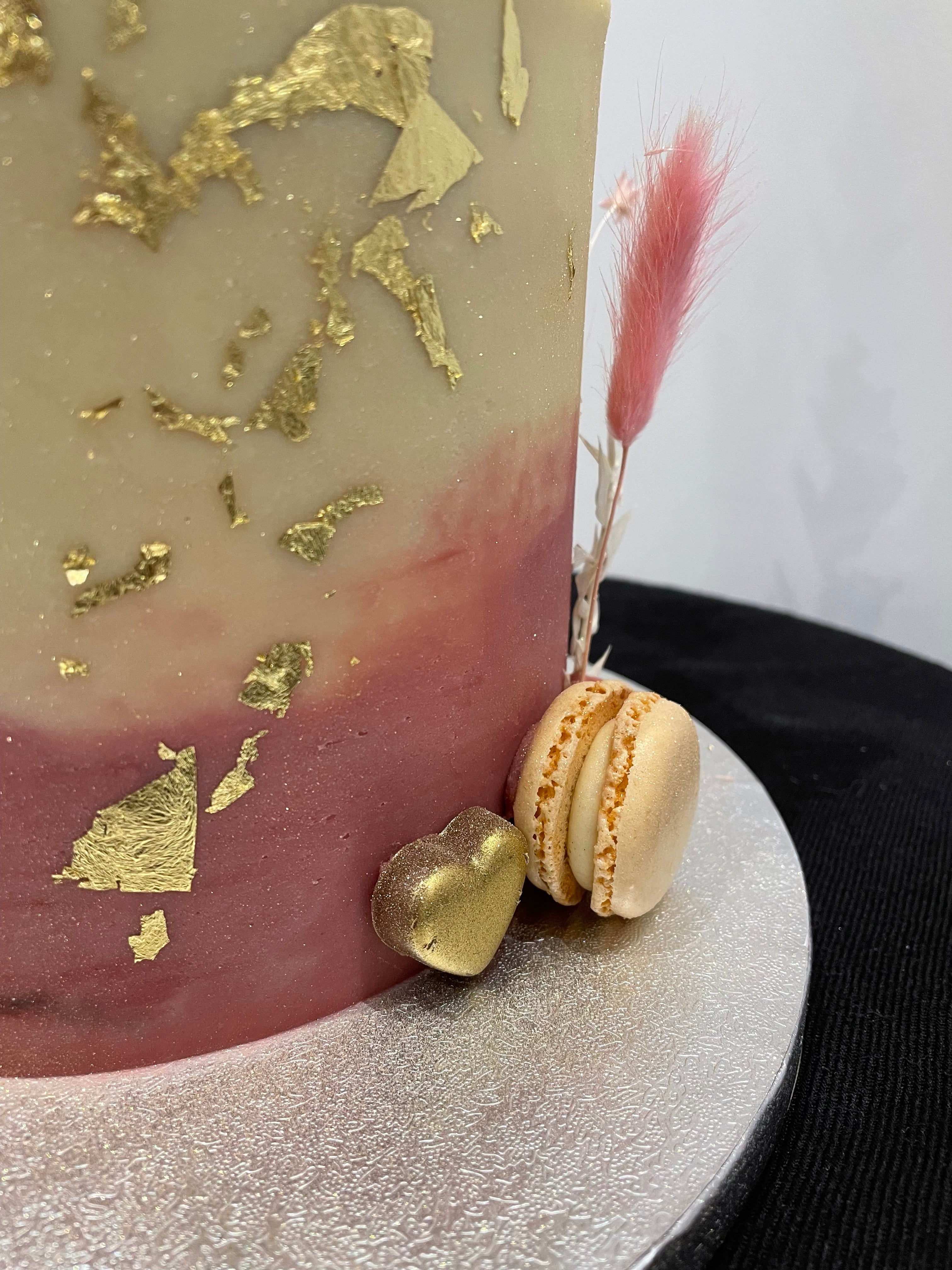 PINK SAIL & FLOWER CAKE