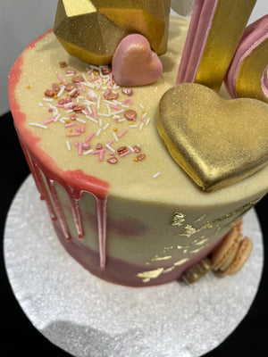 PINK SAIL & FLOWER CAKE
